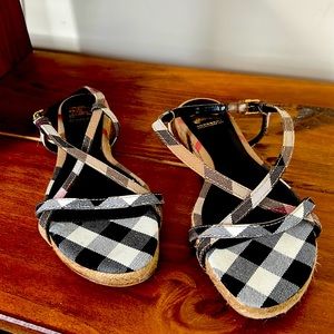 Burberry Flats - 8/ 39 eu